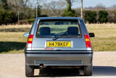 2万6450英ポンド（邦貨換算約510万円）で落札されたルノー「5GTターボ」（C）Bonhams