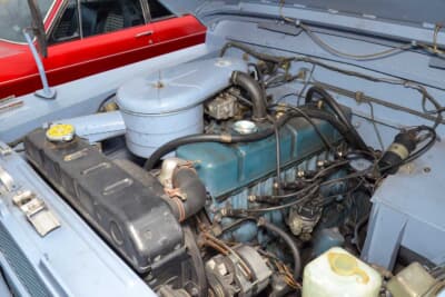 日産 2代目 パトロール：パーツの供給やメンテナンスに関しては、知り合いに元日産のメカニックがいて、何とかなっているという。搭載エンジンは4L直4OHVだ